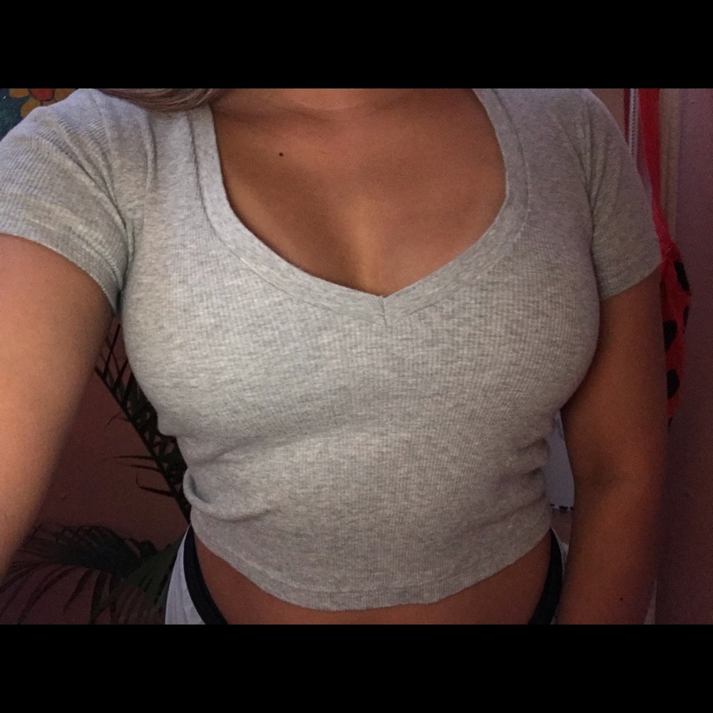 Brandy Melville Crop Top